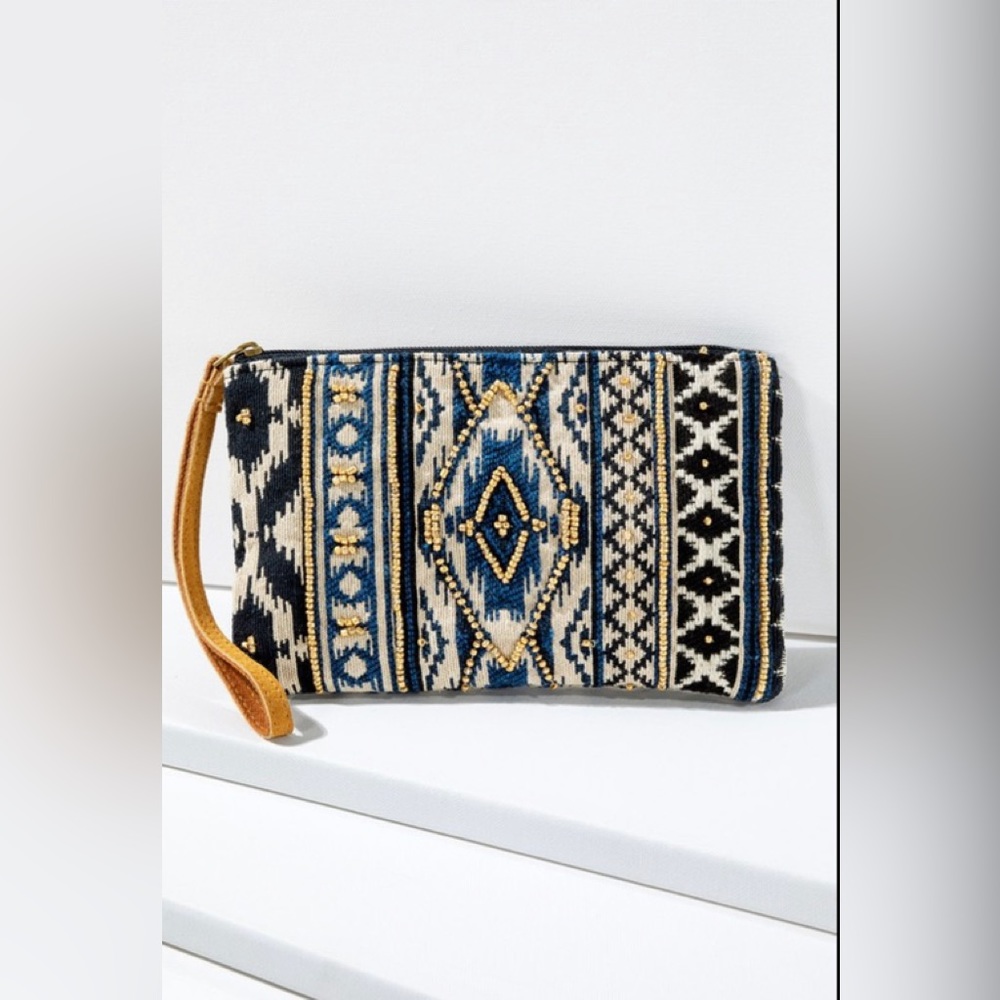 Handmade patterned clutch. - Picture 5 of 7
